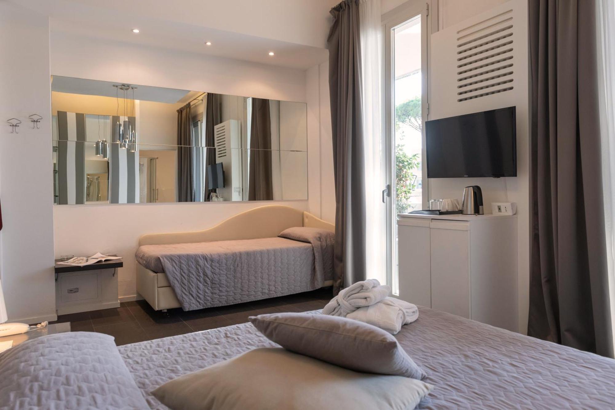 Perla Verde Hotel Milano Marittima Kültér fotó