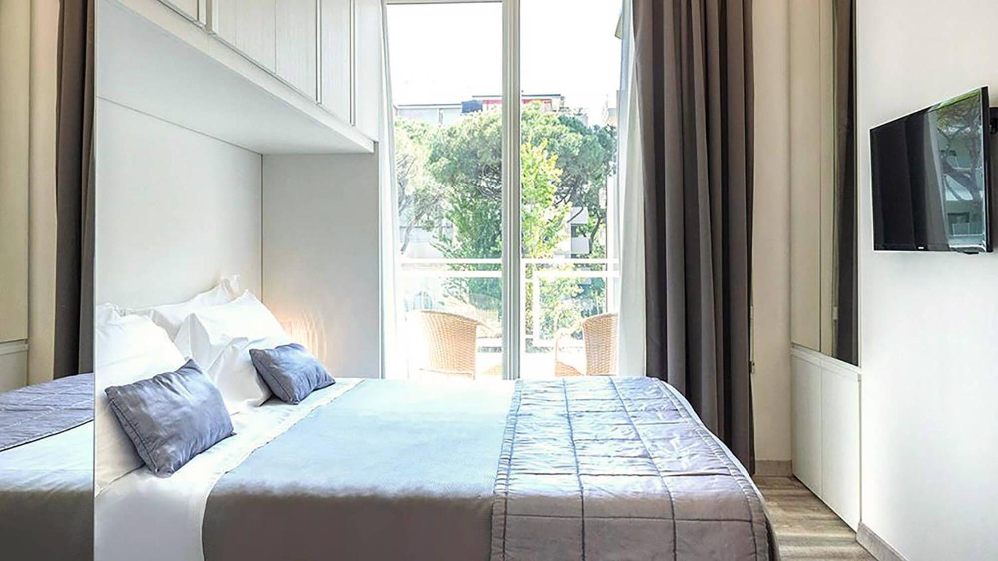 Perla Verde Hotel Milano Marittima Kültér fotó